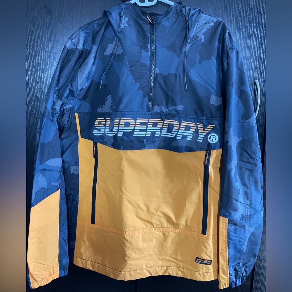 Superdry Windbreaker size Large